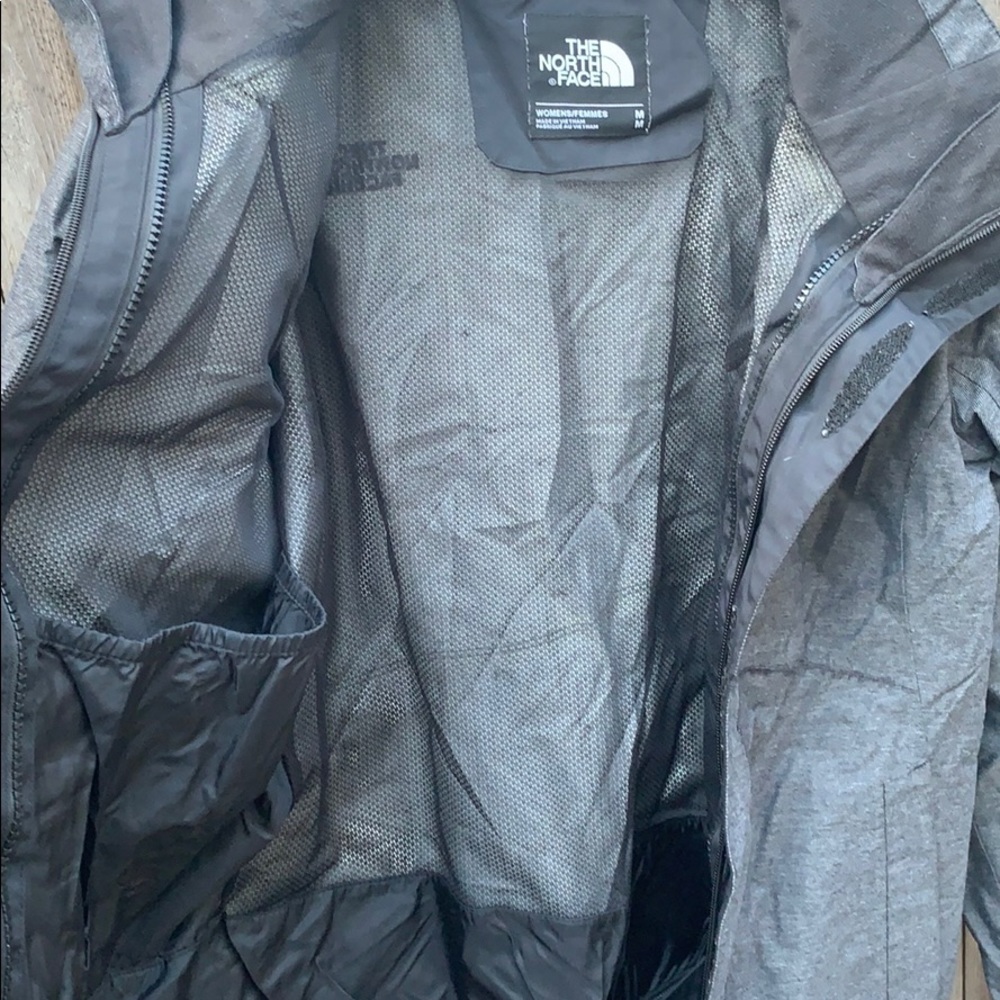 North Face M Lined Hooded Jacket. - image 4